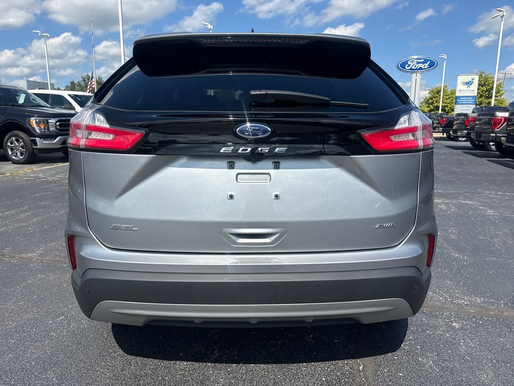 Used 2024 Ford Edge SEL AWD/4WD image 8