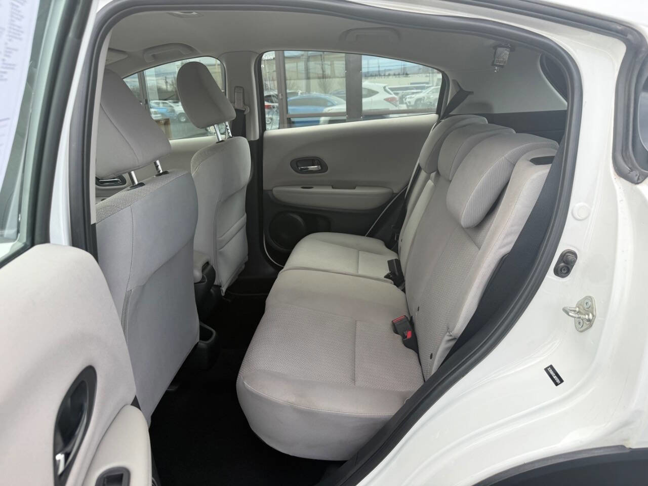 Used 2018 Honda HR-V LX image 10