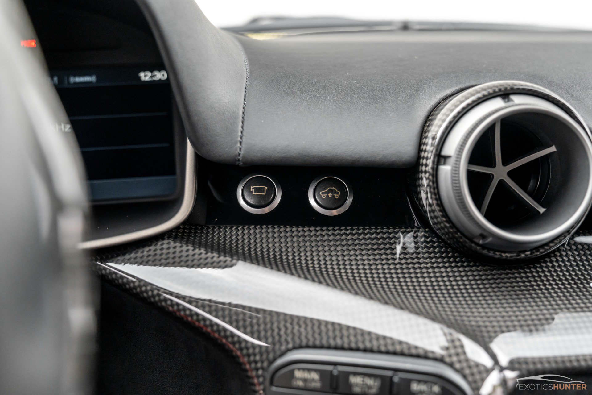 Used 2014 Ferrari F12 Berlinetta RWD image 49