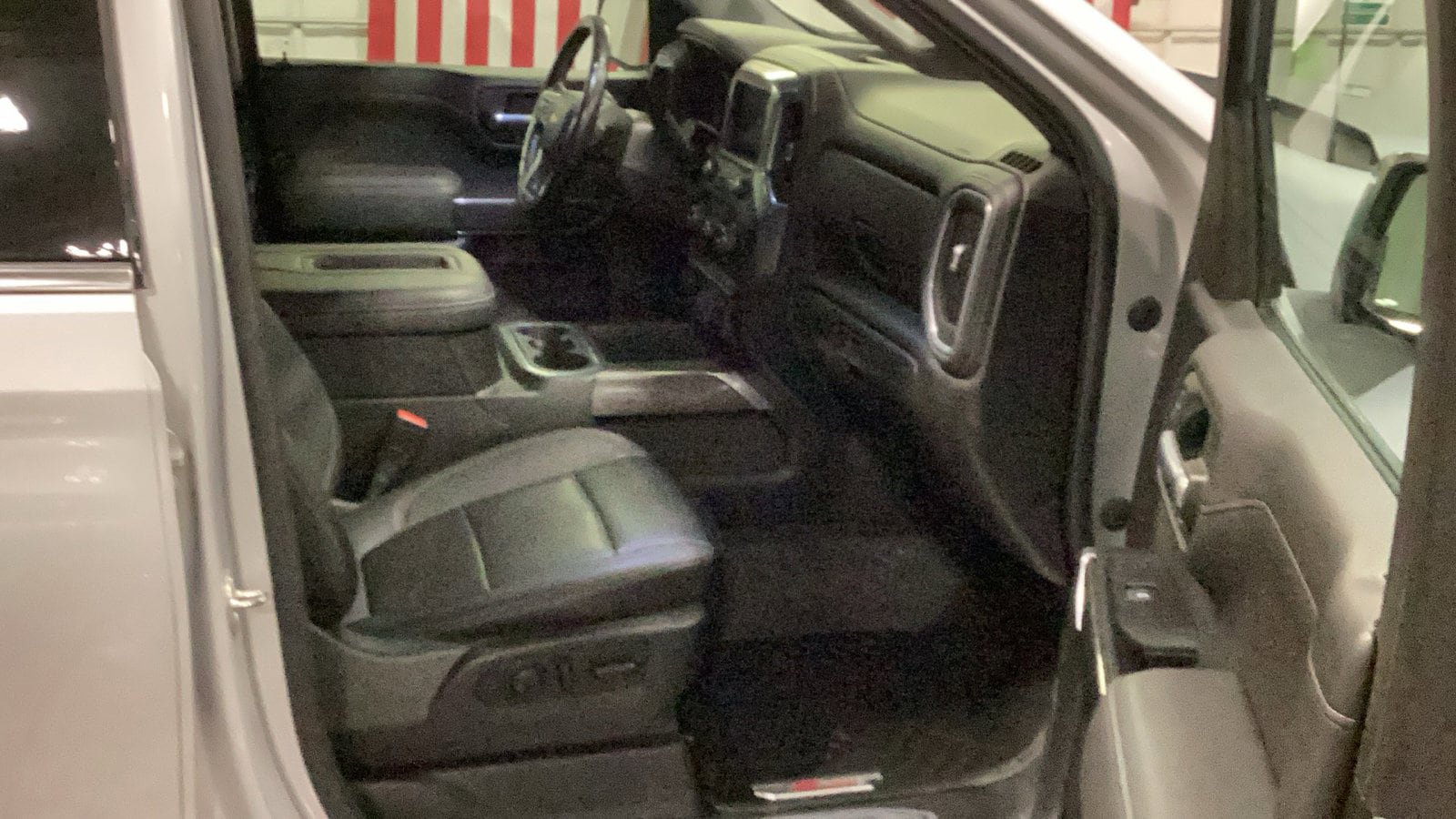 Used 2021 Chevrolet Silverado 1500 LTZ AWD/4WD image 20