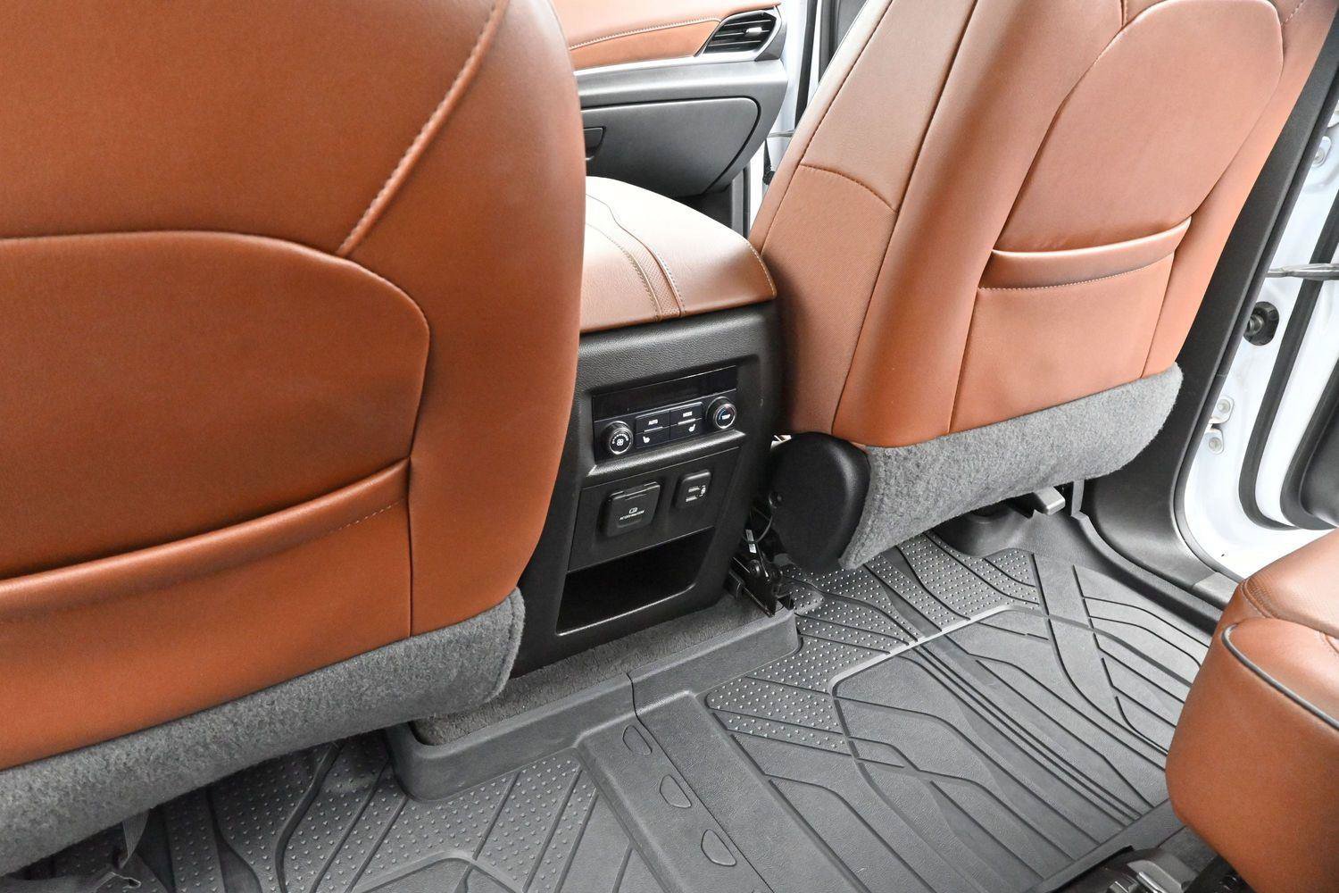 Used 2019 Chevrolet Traverse High Country w/ LPO, Floor Liner Package AWD/4WD image 36