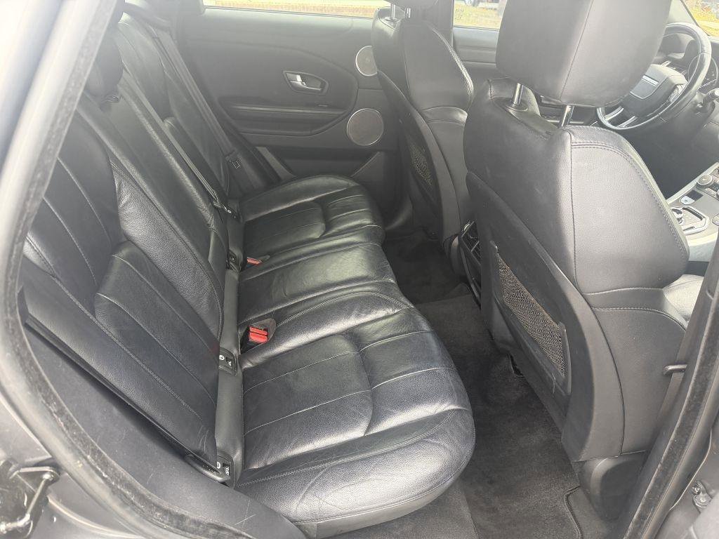 Used 2017 Land Rover Range Rover Evoque SE image 11