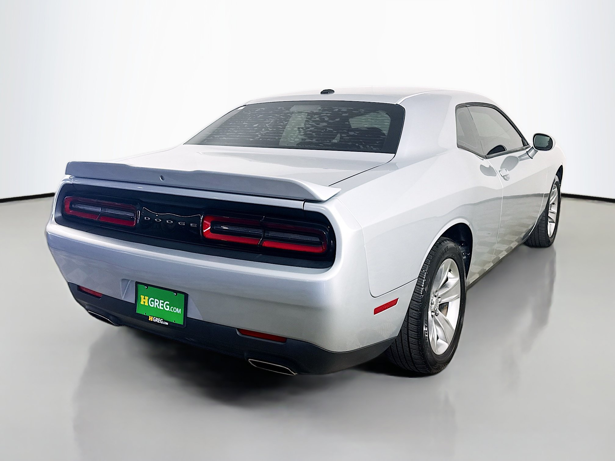 Used 2021 Dodge Challenger SXT RWD image 10