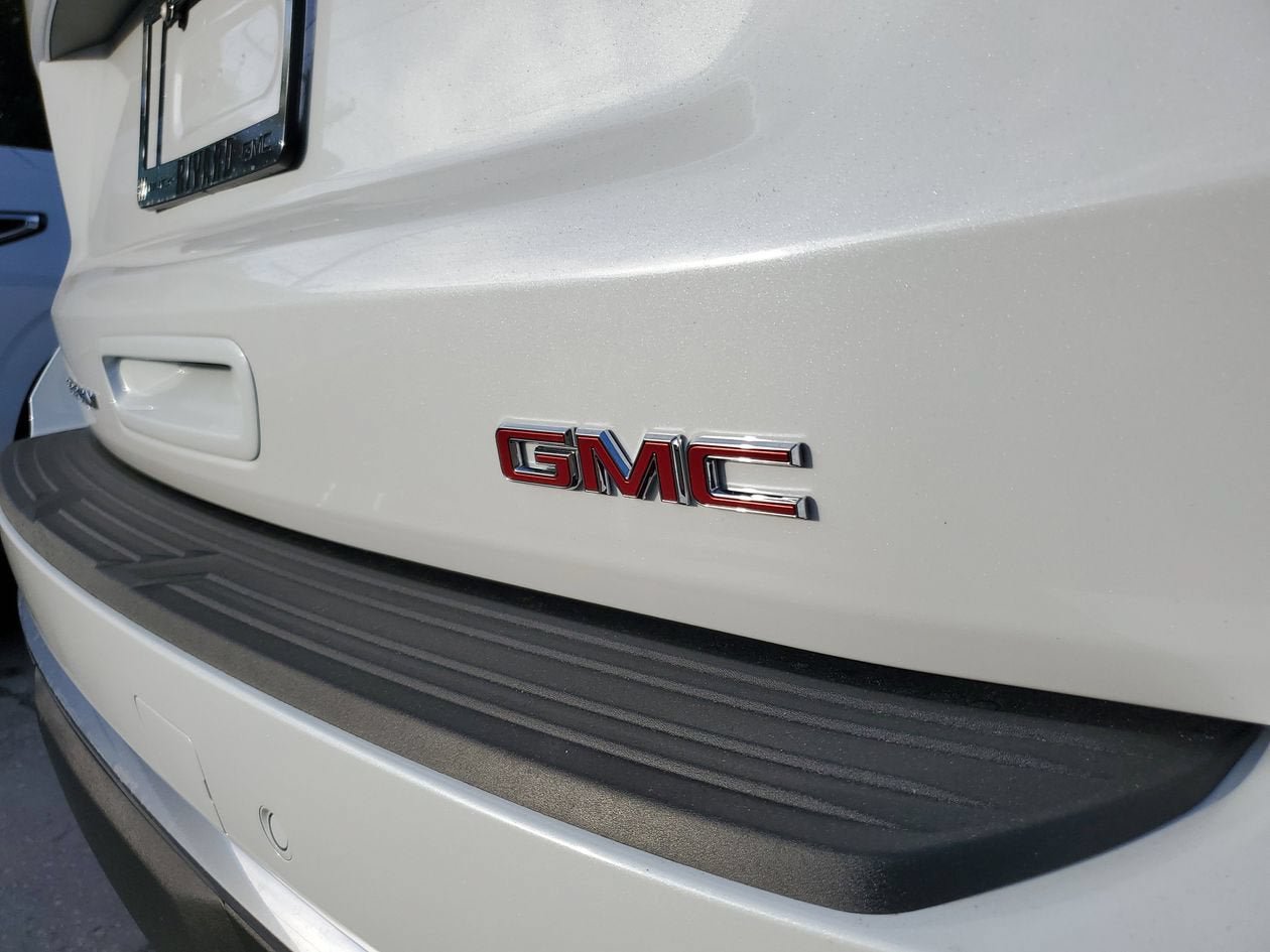 New 2026 GMC Yukon XL Denali w/ Sun & Power Step Package RWD image 7