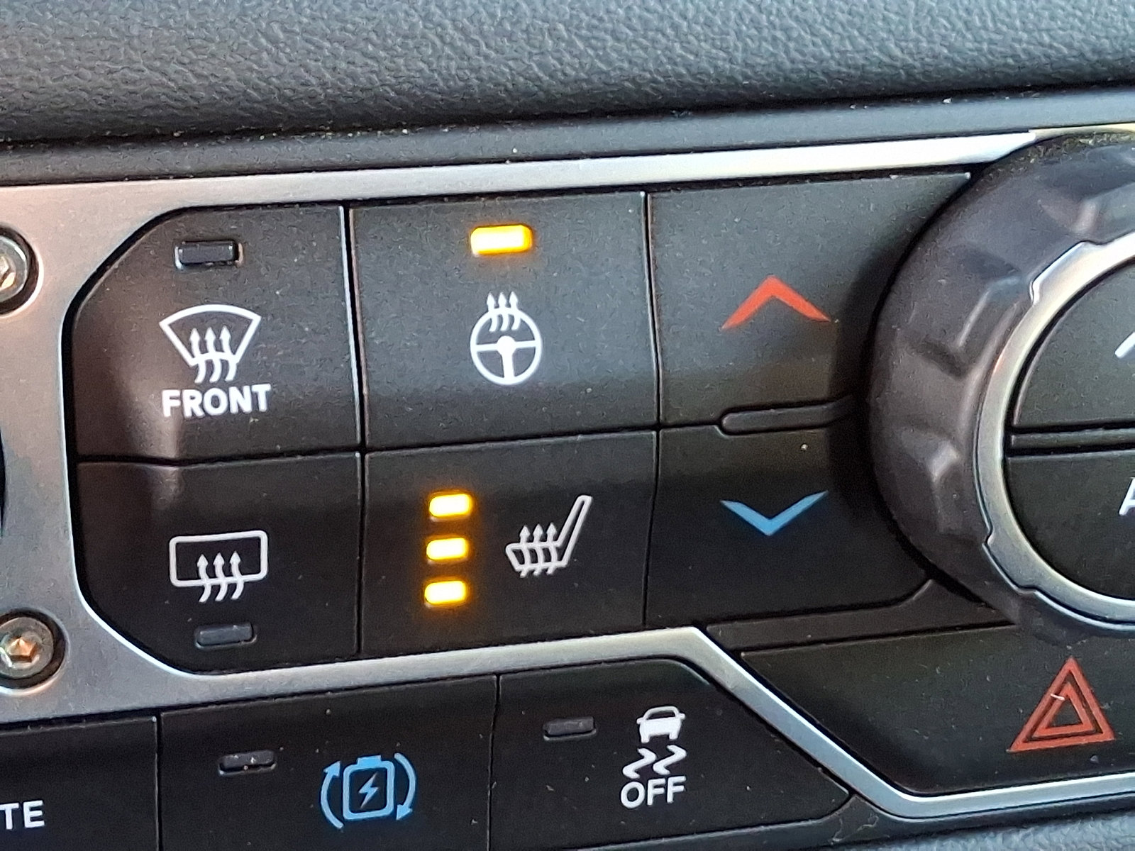 Used 2024 Jeep Wrangler Unlimited Sahara image 23