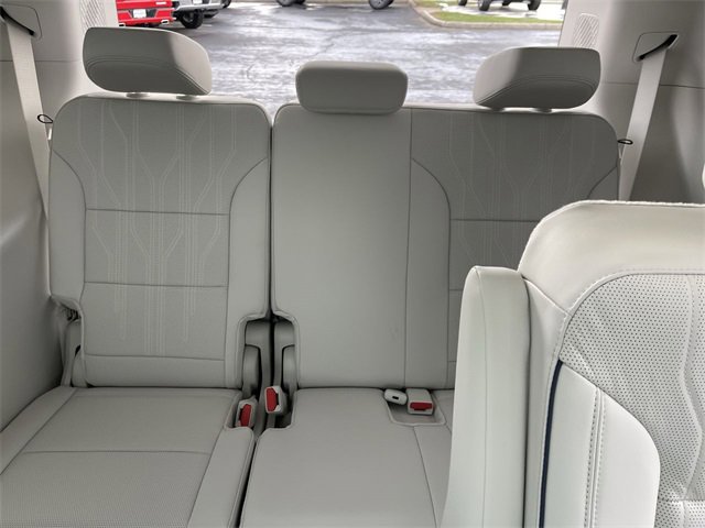 New 2026 Buick Enclave Avenir w/ Super Cruise Package image 24