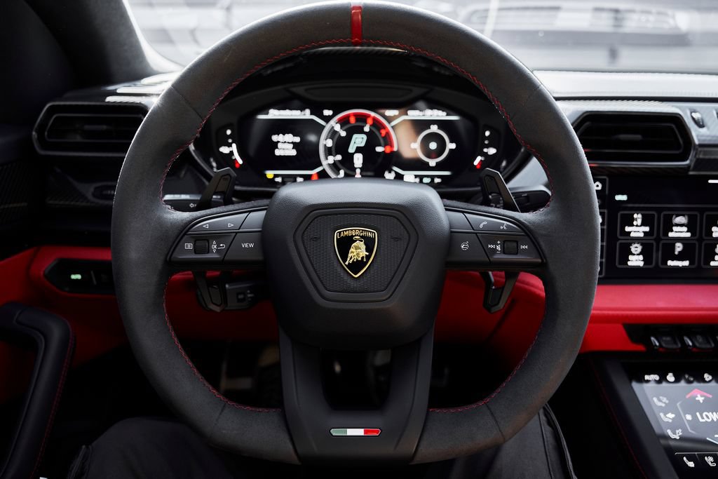 Used 2025 Lamborghini Urus S AWD/4WD image 53