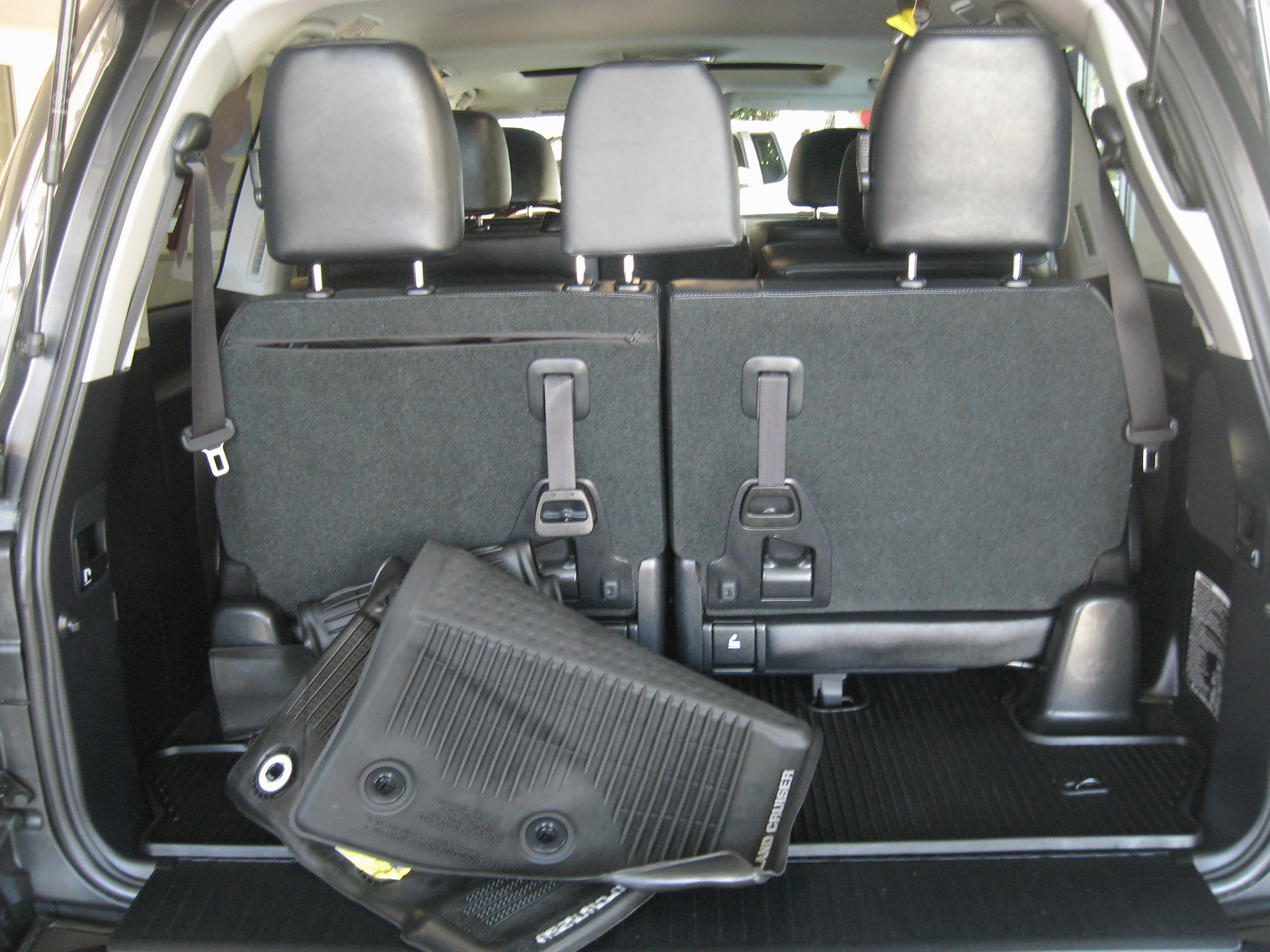 Used 2018 Toyota Land Cruiser image 21