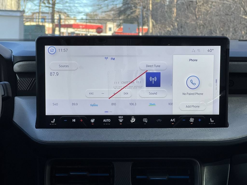 New 2025 Ford Maverick XLT w/ XLT Luxury Package FWD image 18