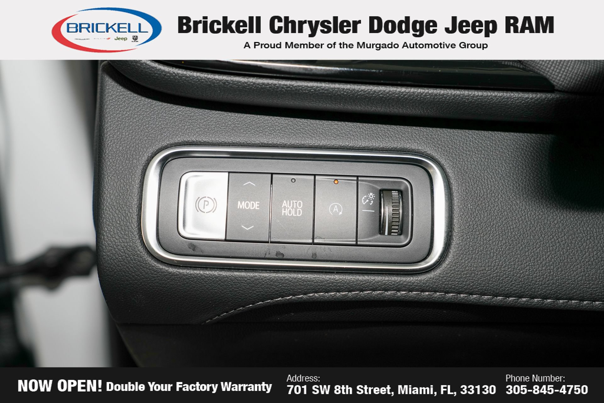 Used 2025 Buick Enclave Preferred FWD image 35