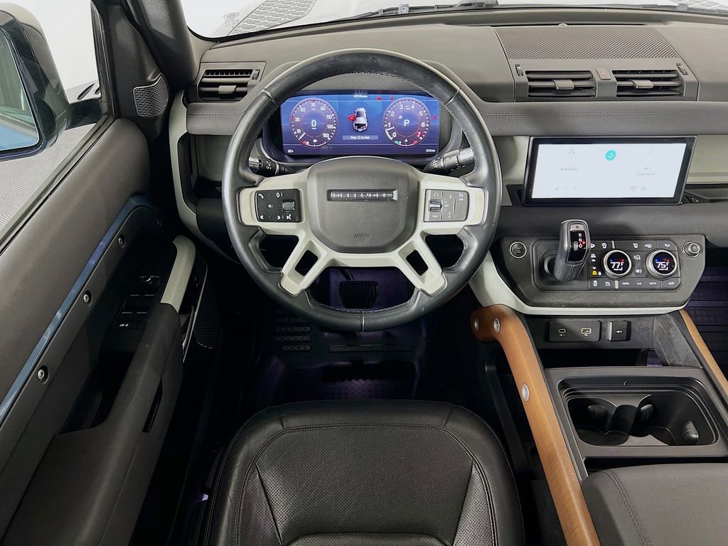 Used 2022 Land Rover Defender 110 S image 24