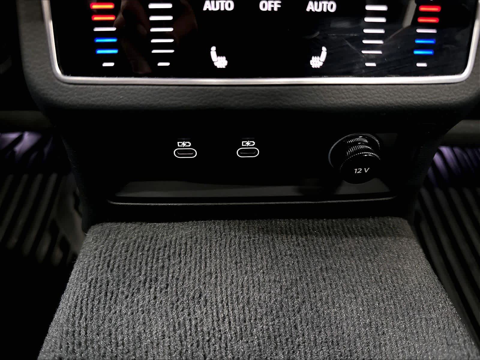 Used 2025 Audi S6 Prestige AWD/4WD image 33