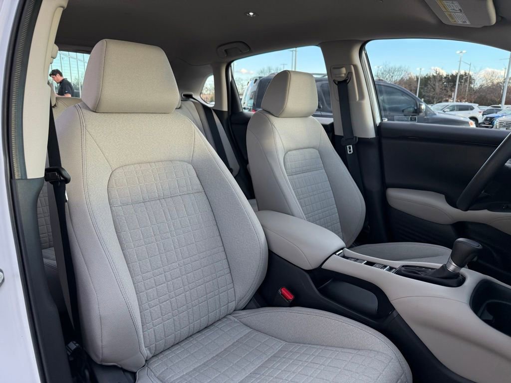 Used 2025 Honda HR-V LX image 29