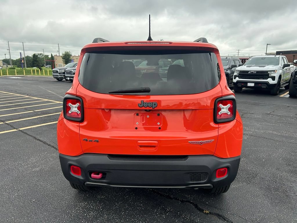 Used 2020 Jeep Renegade Trailhawk AWD/4WD image 10