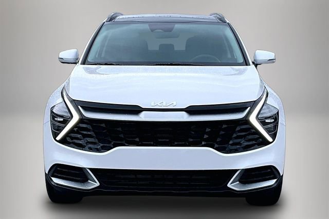 Used 2025 Kia Sportage EX w/ Premium Package FWD image 3