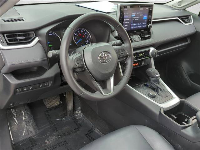 Used 2022 Toyota RAV4 XLE Premium AWD/4WD image 10