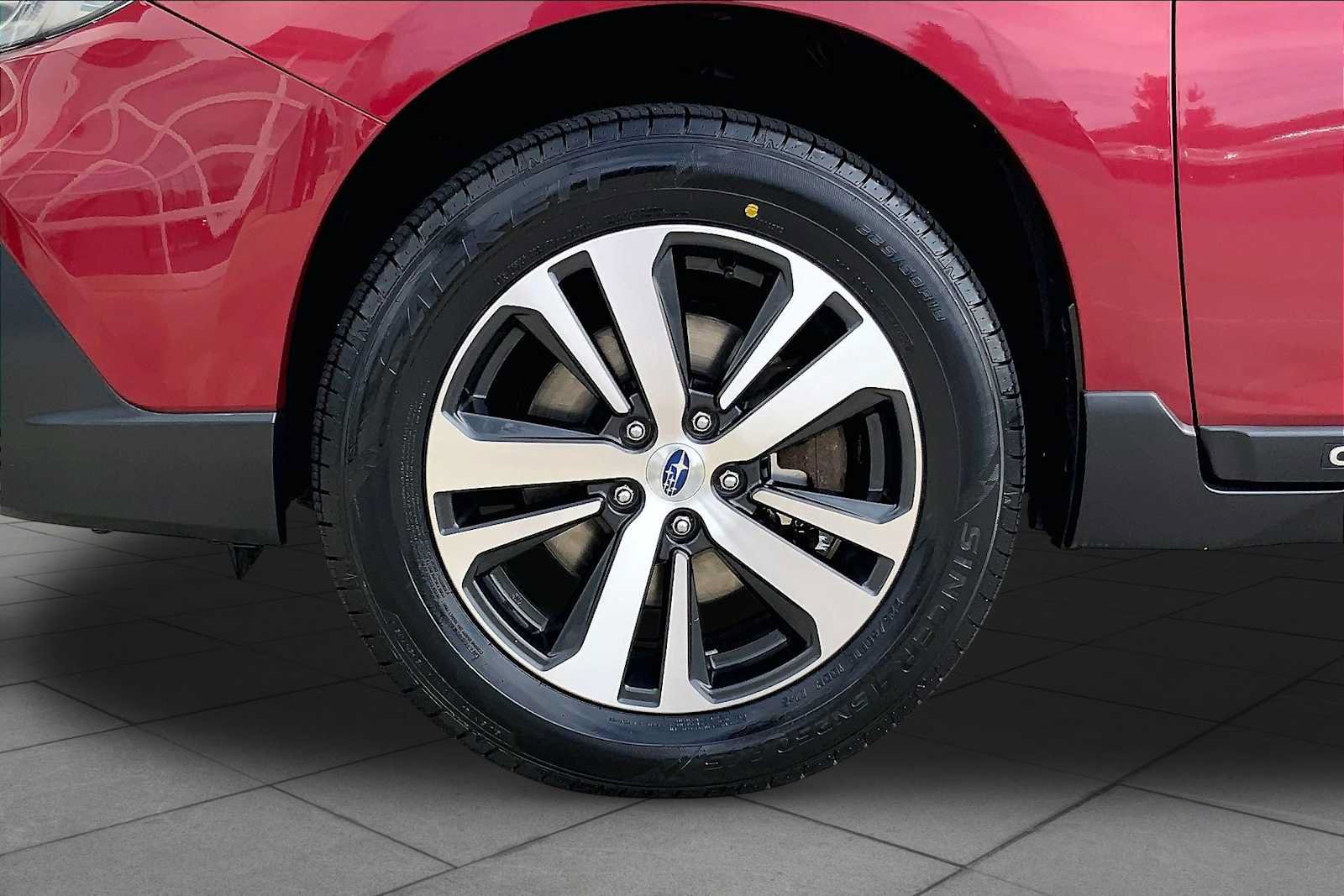 Used 2019 Subaru Outback 2.5i Limited AWD/4WD image 10