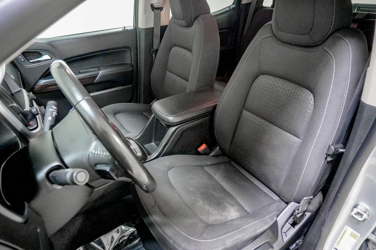 Used 2019 GMC Canyon SLE image 17