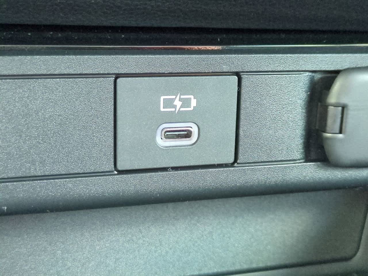 Certified 2026 Toyota Prius Plug-In Hybrid FWD image 21