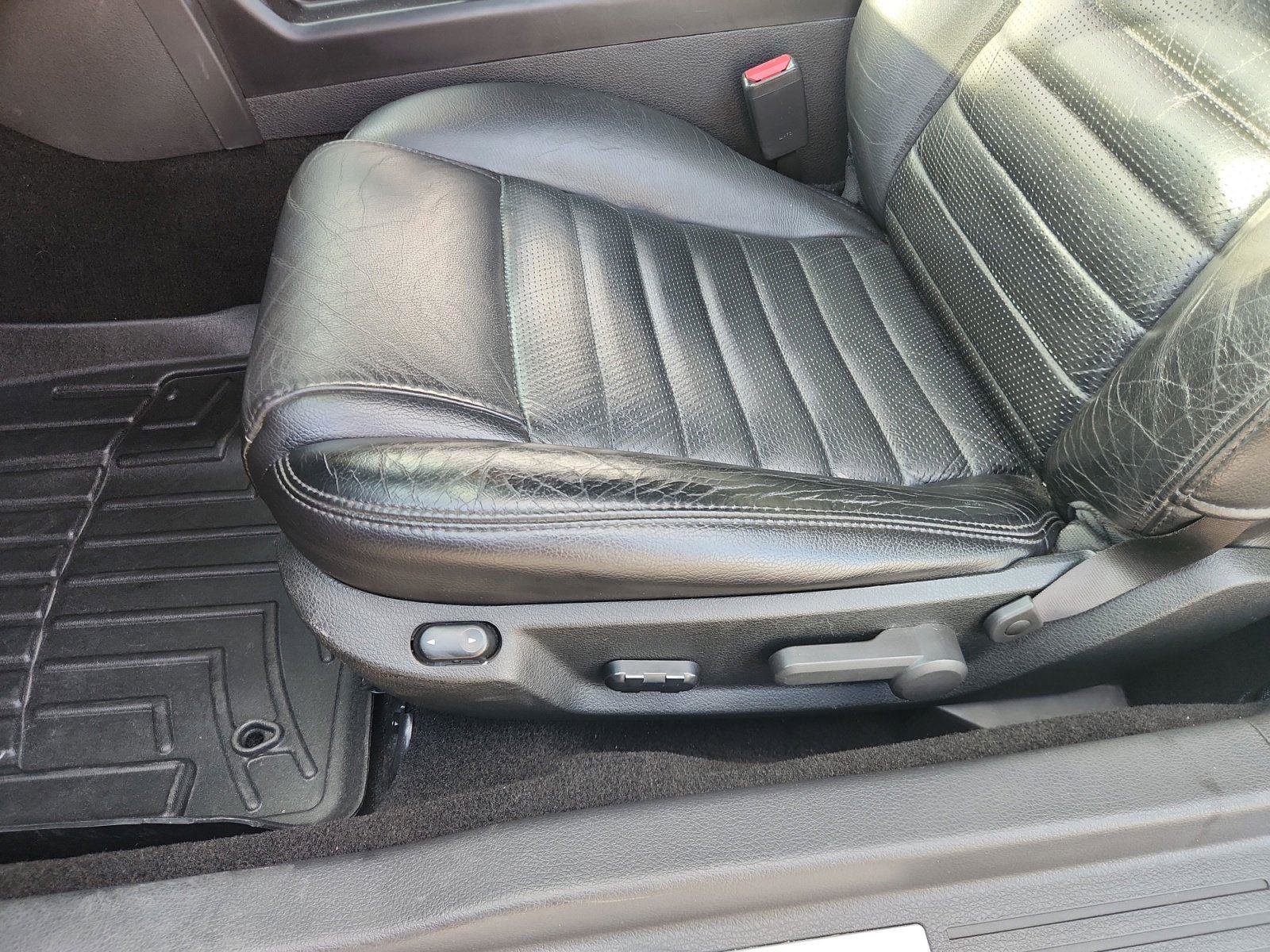 Used 2006 Ford Mustang GT Premium image 16