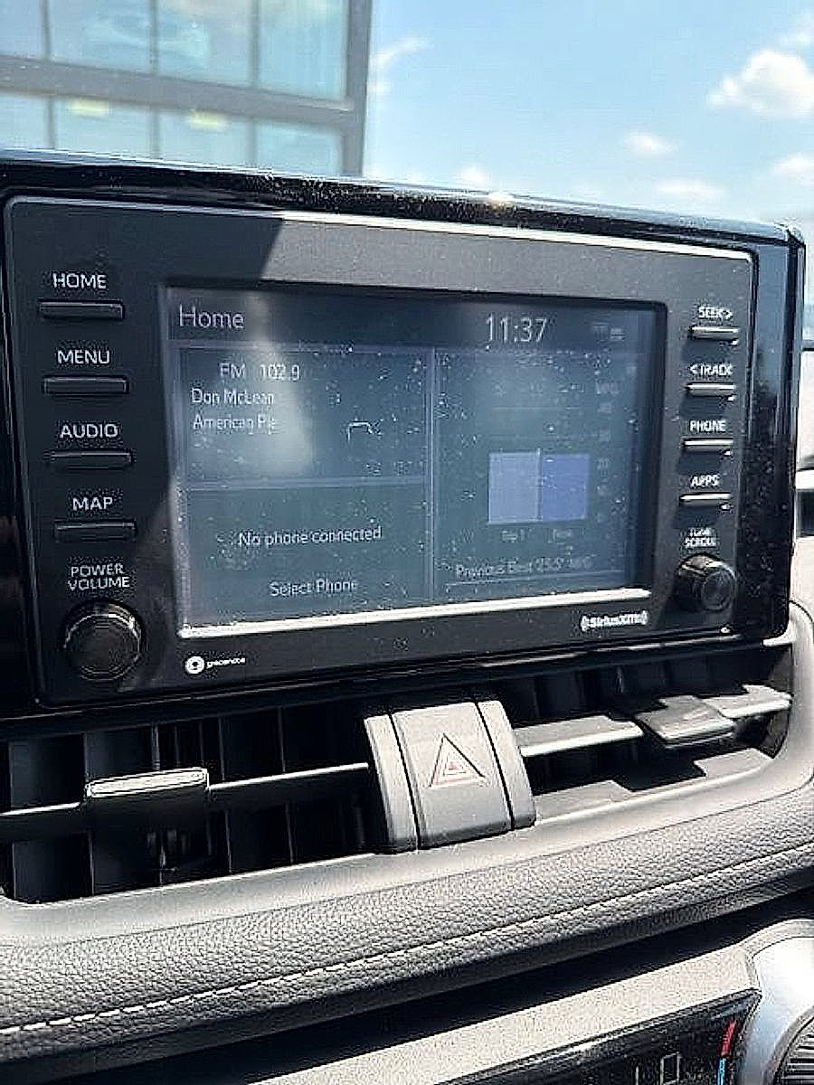 Used 2021 Toyota RAV4 XLE AWD/4WD image 14