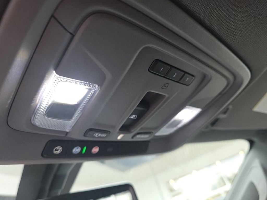 Used 2020 GMC Sierra 2500 SLT w/ SLT Convenience Package AWD/4WD image 16