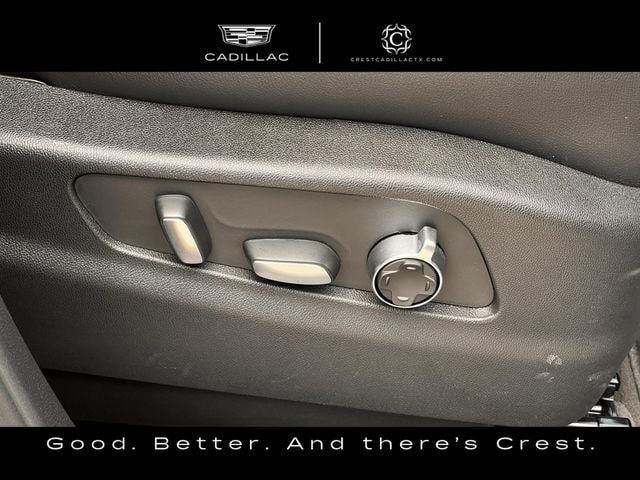 Used 2025 Cadillac XT4 Sport w/ LPO, Floor Liner Package FWD image 29