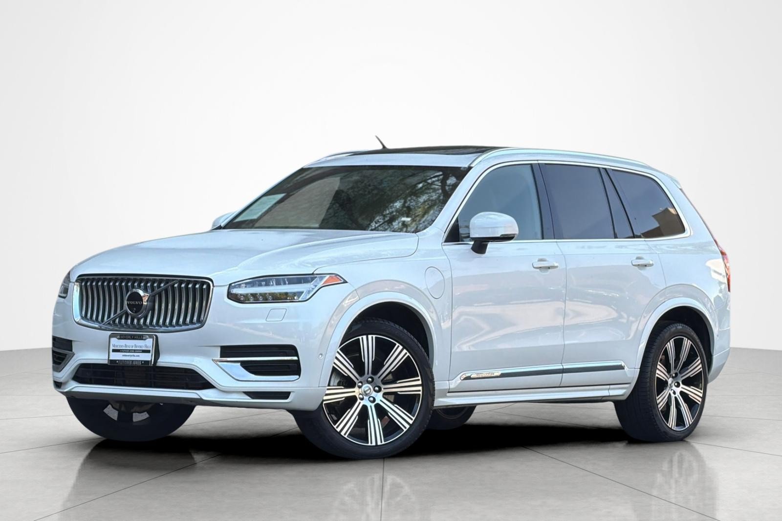 Used 2024 Volvo XC90 T8 Plus w/ Protection Package Premier