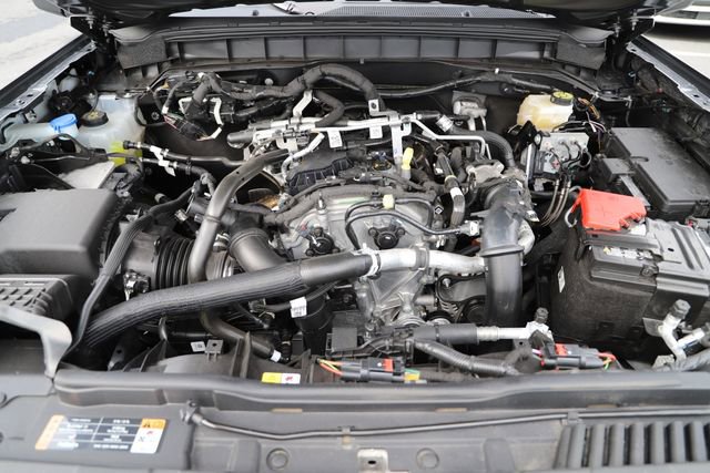 Used 2025 Ford Bronco 4-Door image 3