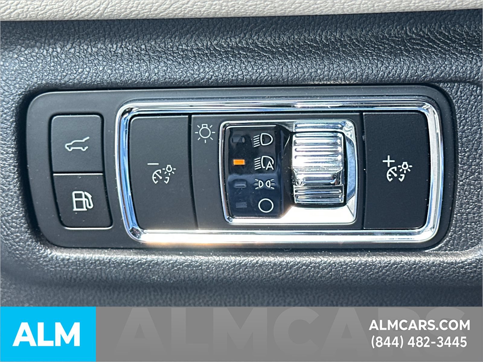 Used 2025 Lincoln Corsair Grand Touring AWD/4WD image 37