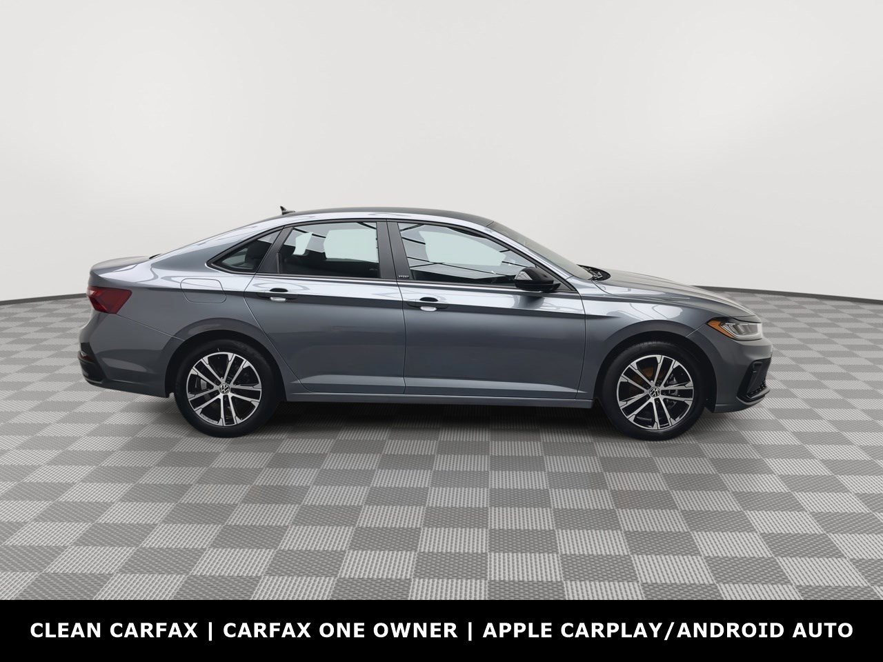 Used 2025 Volkswagen Jetta Sport FWD image 31