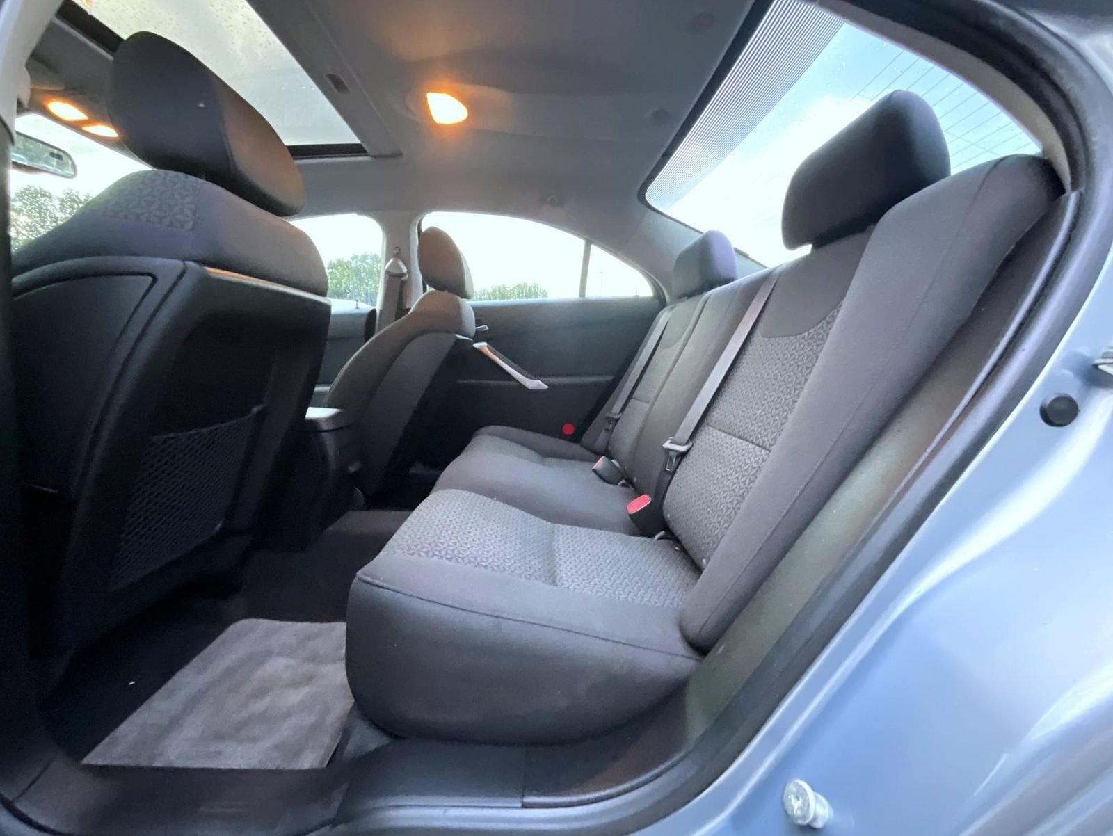 Used 2009 Pontiac G6 Sedan w/ Sun And Sound Package FWD image 22