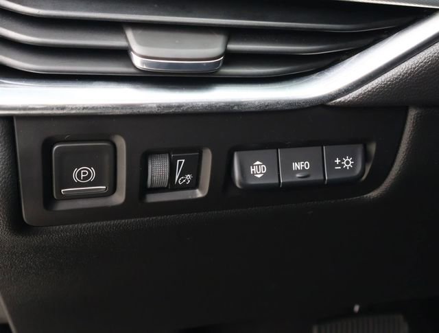 Used 2020 Cadillac XT4 Premium Luxury FWD image 28