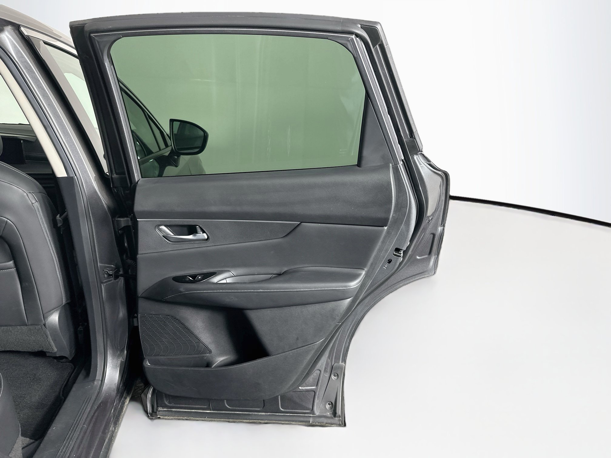 Used 2025 Nissan Murano SV FWD image 30