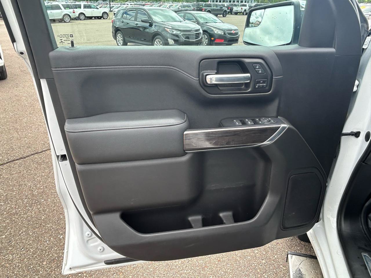 Used 2020 Chevrolet Silverado 1500 LTZ AWD/4WD image 14