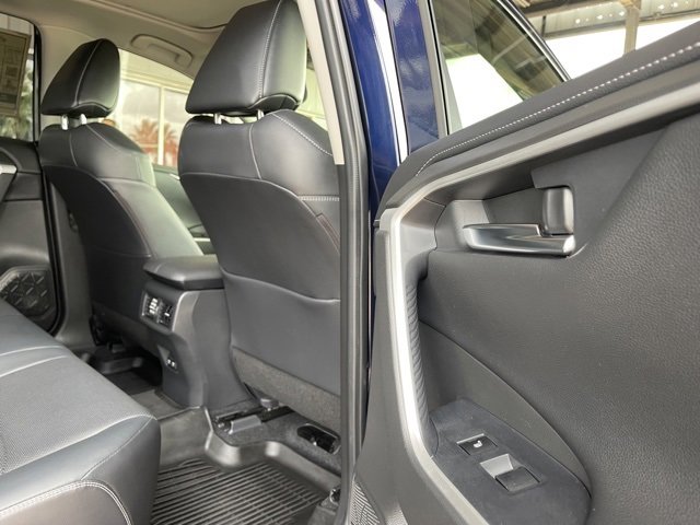 Used 2021 Toyota RAV4 Limited image 22