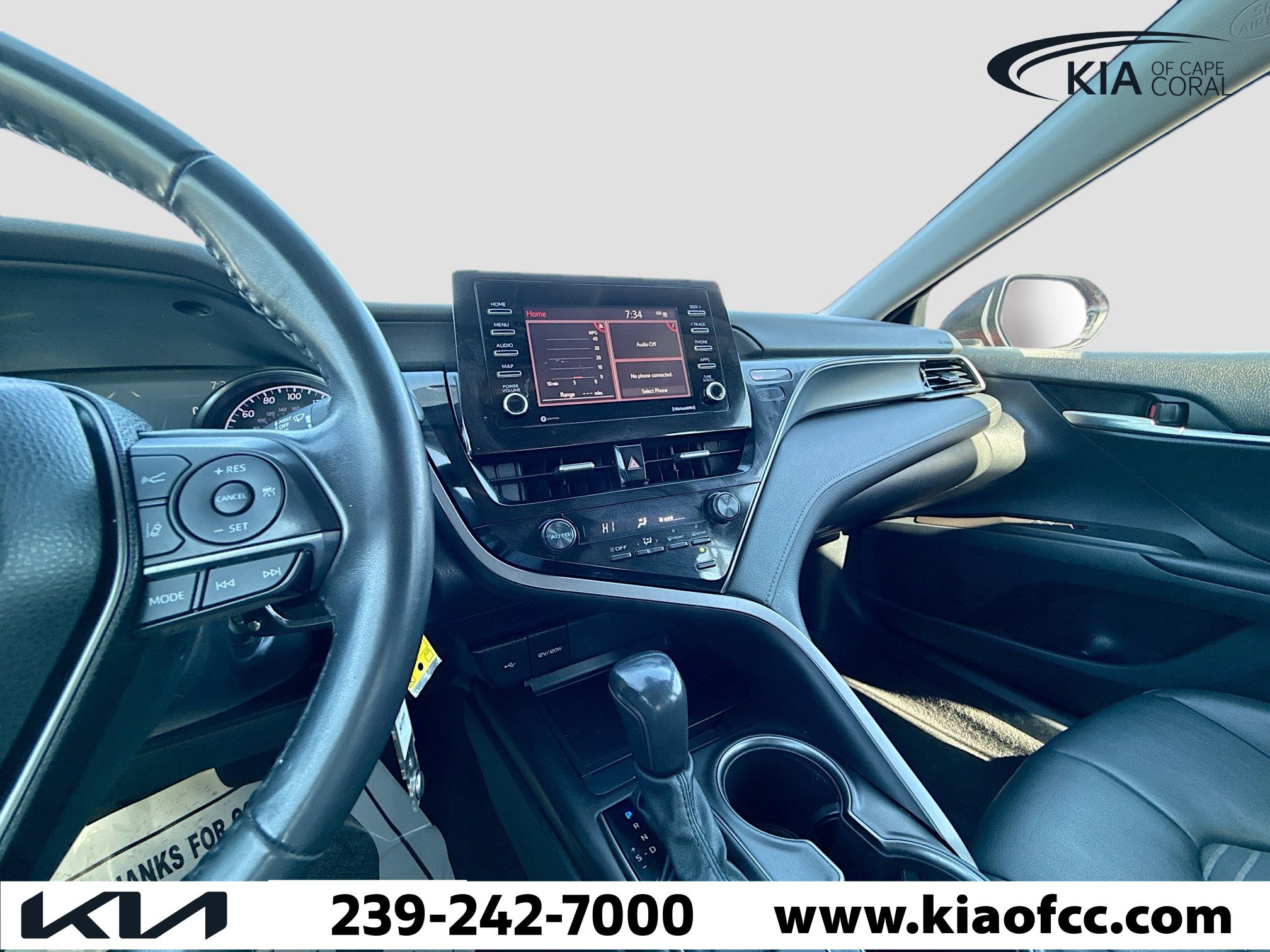 Used 2021 Toyota Camry SE image 25