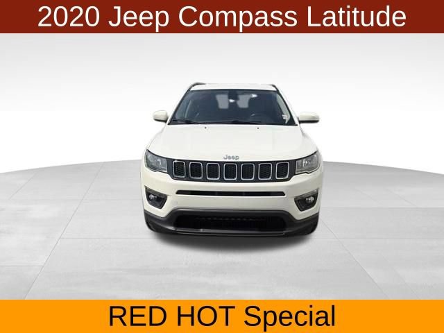 Used 2020 Jeep Compass Latitude w/ Cold Weather Group AWD/4WD image 2