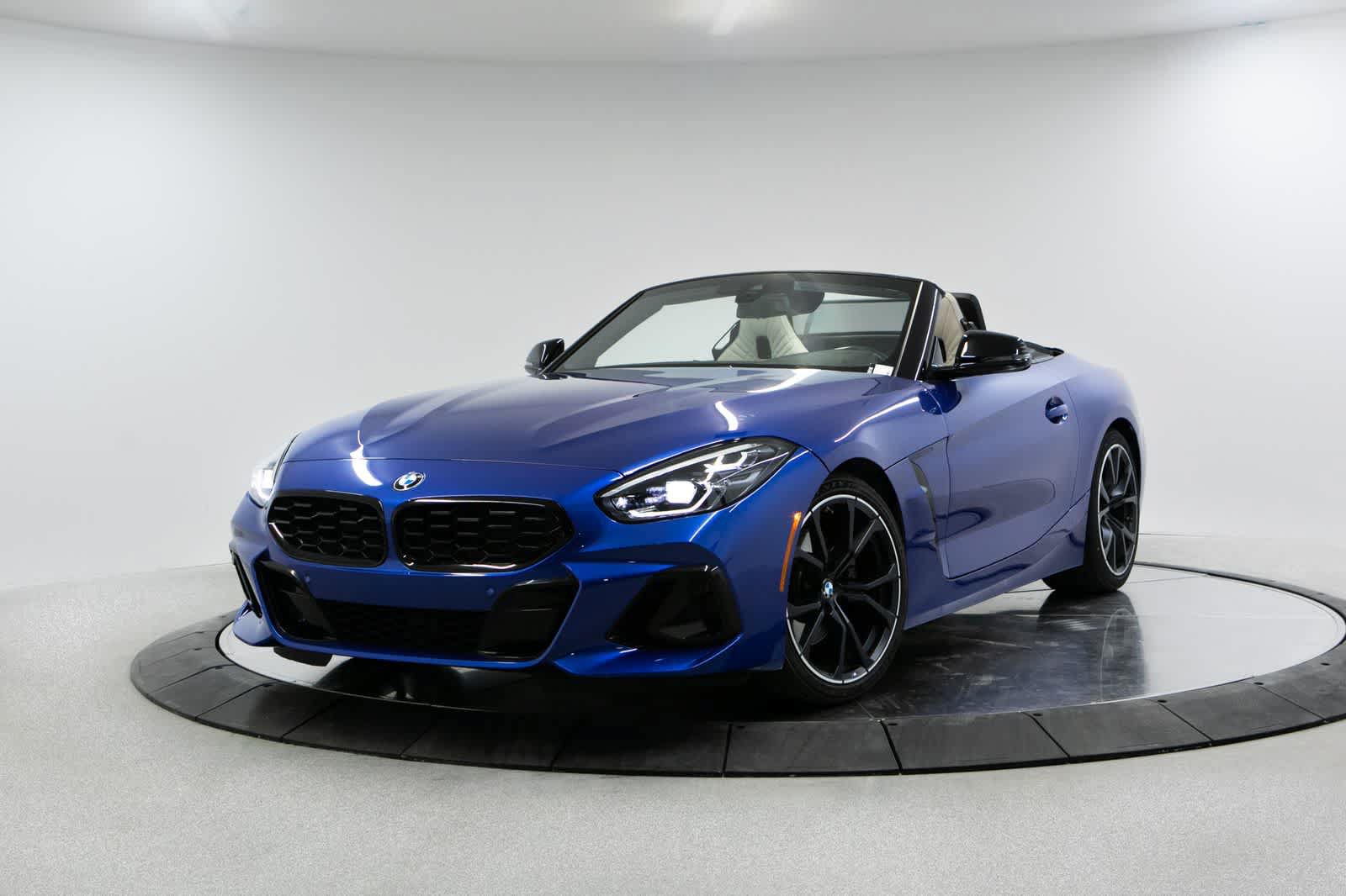 Used 2023 BMW Z4 sDrive30i w/ Shadowloine Package RWD image 1