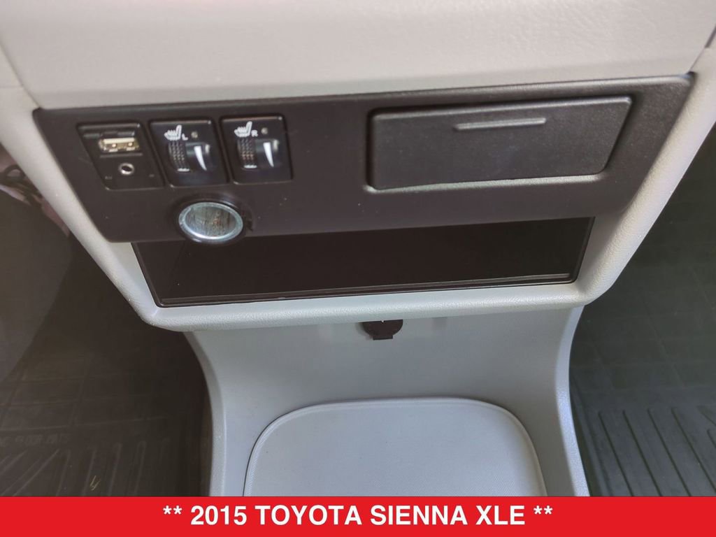 Used 2015 Toyota Sienna XLE w/ XLE Navigation Package image 28