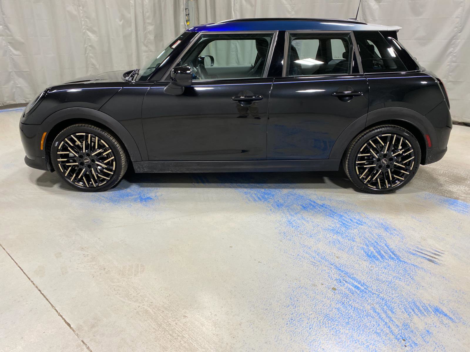 Certified 2025 MINI Cooper S image 5