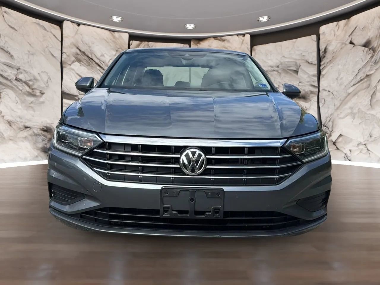 Used 2019 Volkswagen Jetta SEL image 2