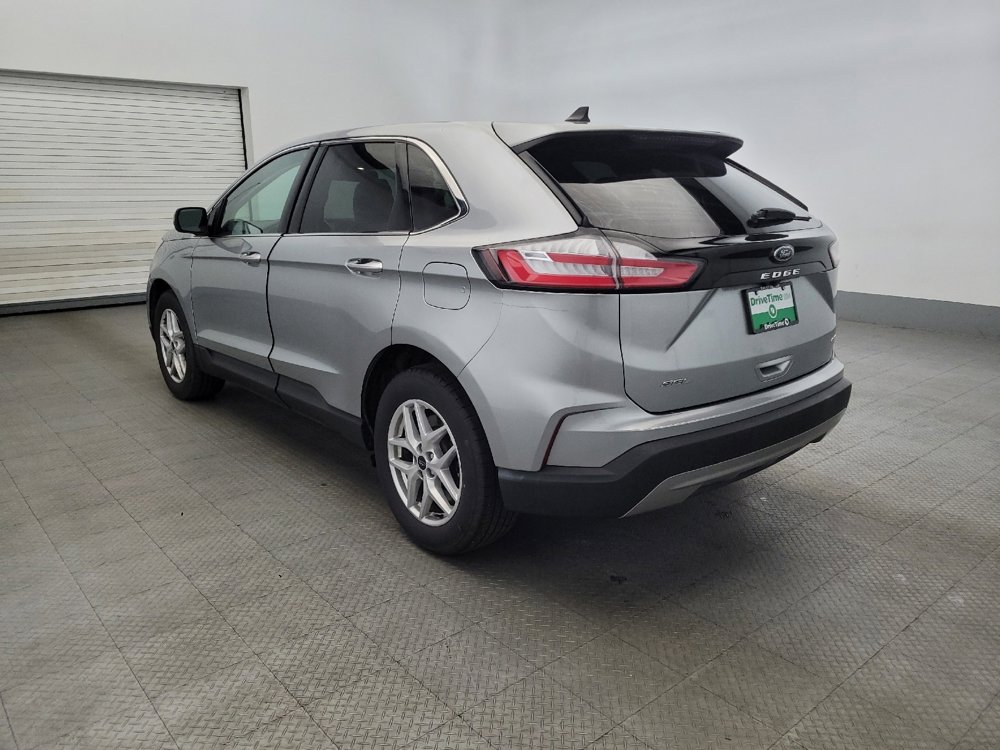 Used 2024 Ford Edge SEL image 5