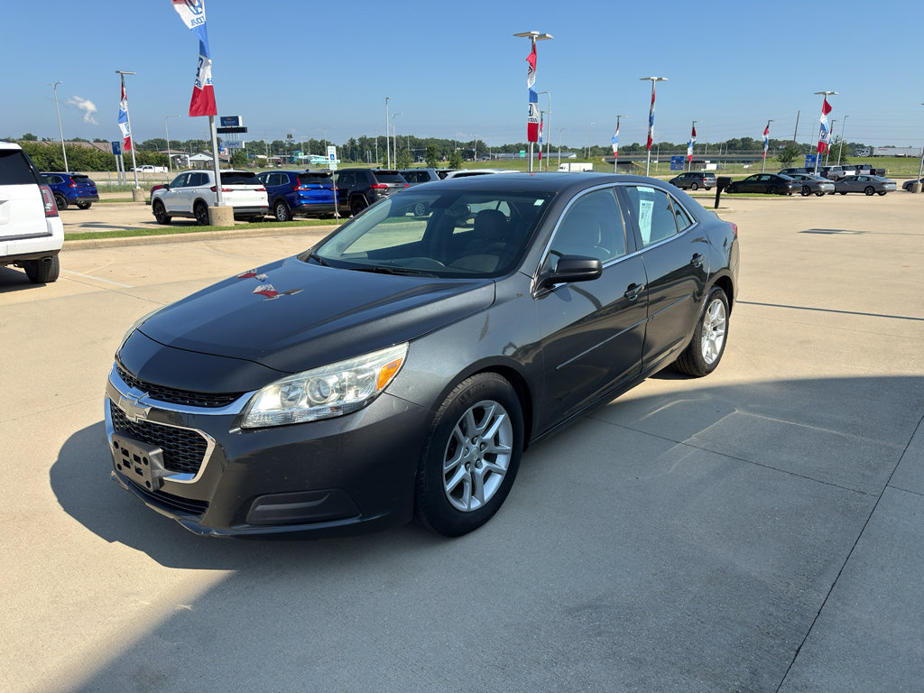Used 2015 Chevrolet Malibu LT w/ Power Convenience Package FWD image 1