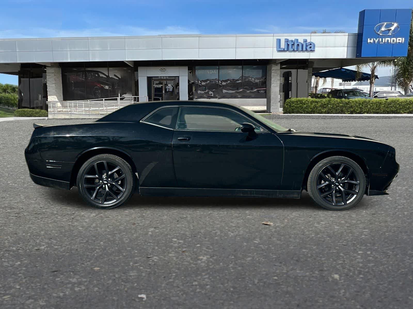 Used 2019 Dodge Challenger SXT w/ Blacktop Package RWD image 9
