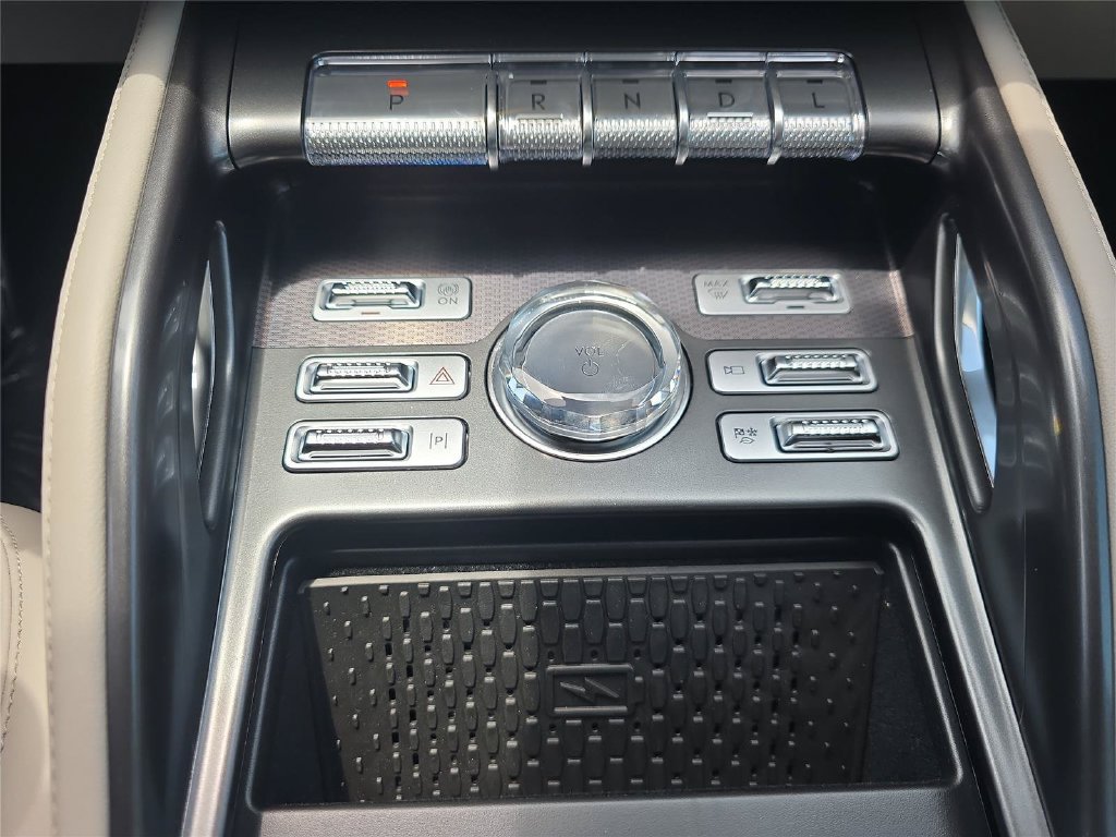 New 2026 Lincoln Nautilus Premier w/ Equipment Group 102A AWD/4WD image 16