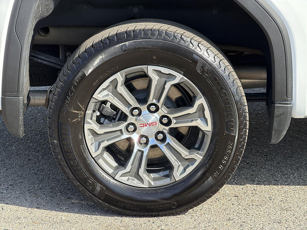 Used 2026 GMC Sierra 1500 SLT RWD image 32