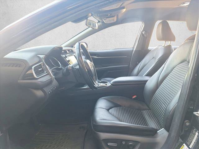 Used 2019 Toyota Camry SE image 9