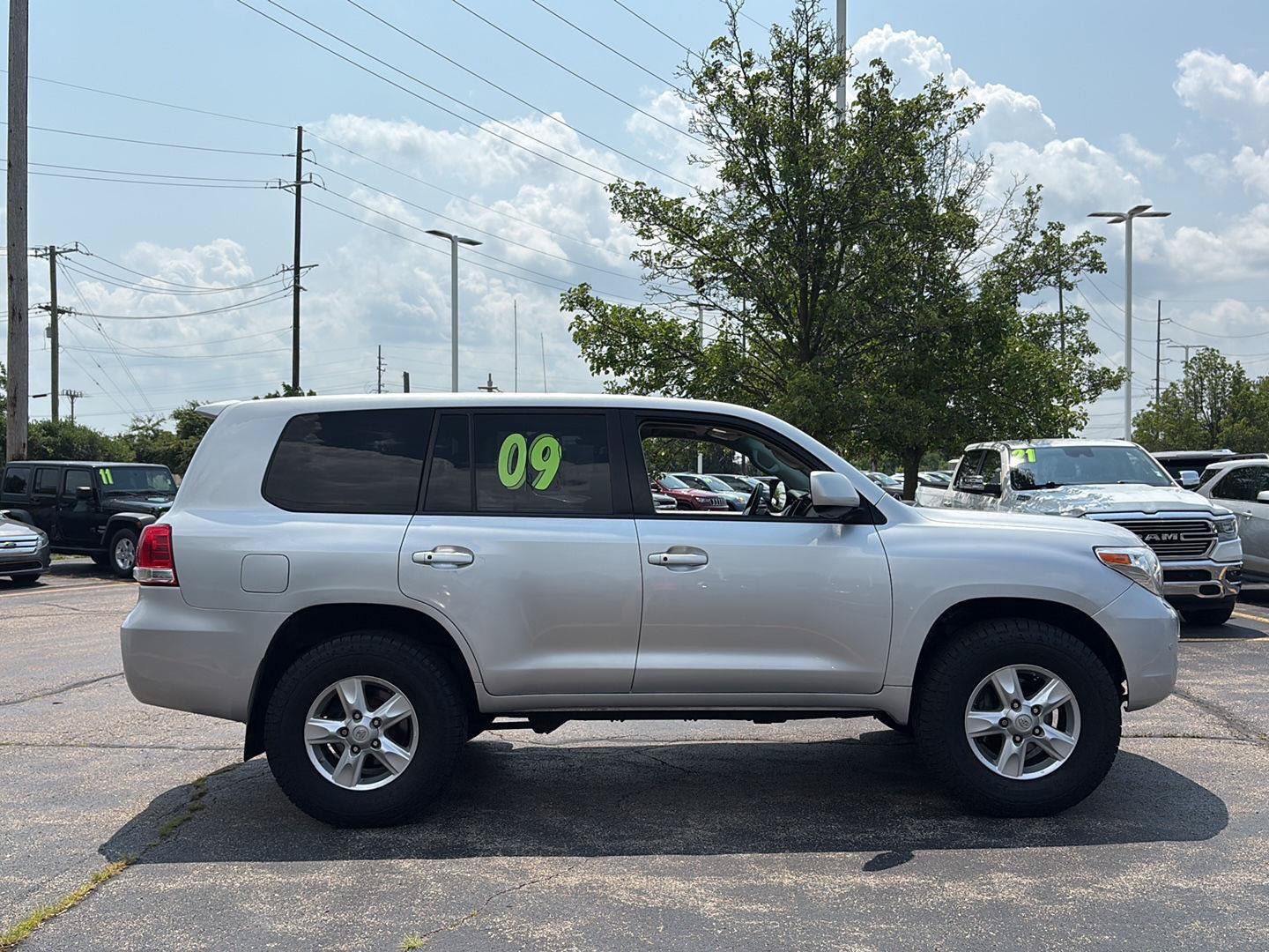 Used 2009 Toyota Land Cruiser w/ Upgrade Pkg AWD/4WD image 28