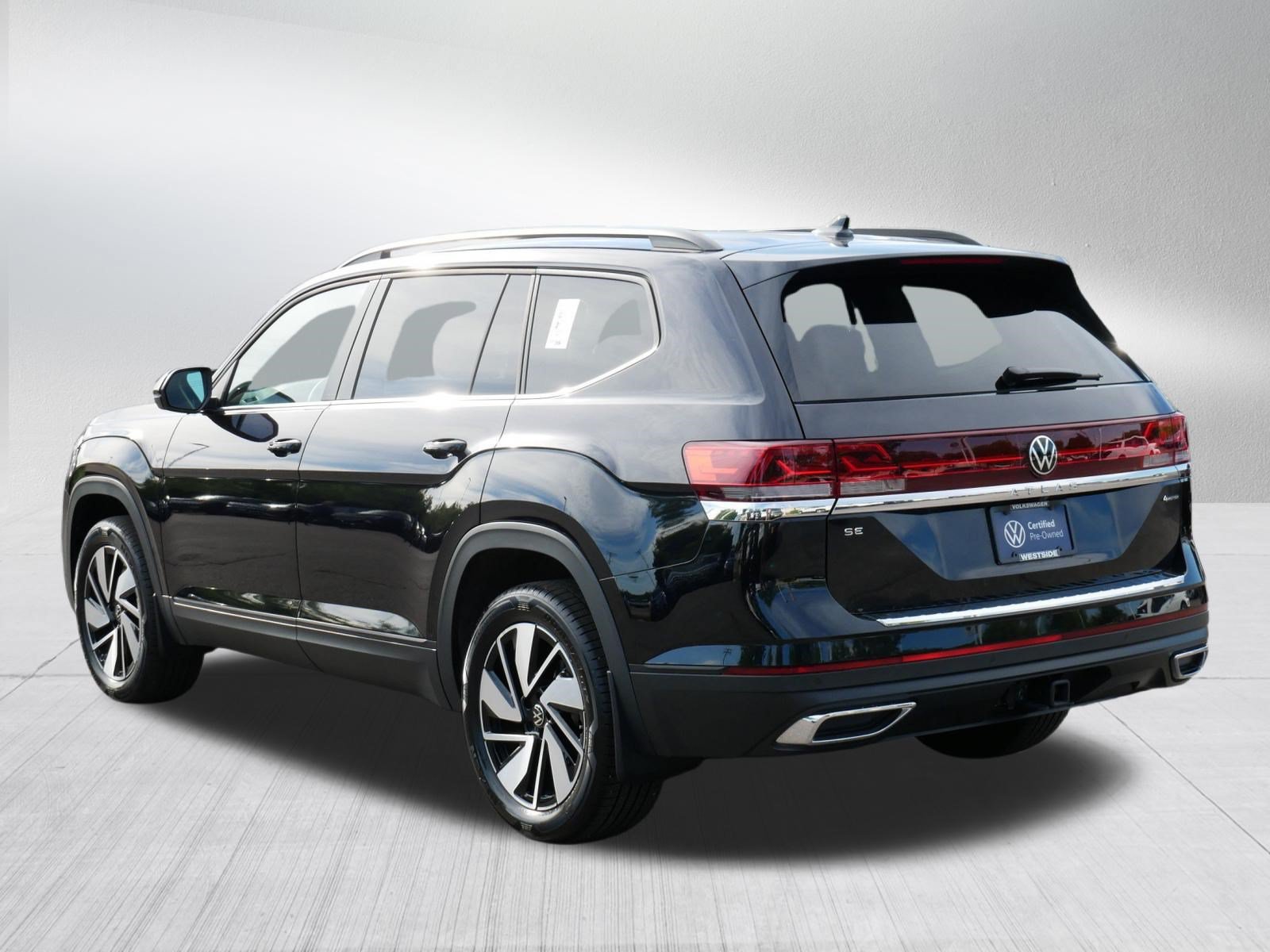 Certified 2026 Volkswagen Atlas SE AWD/4WD image 5
